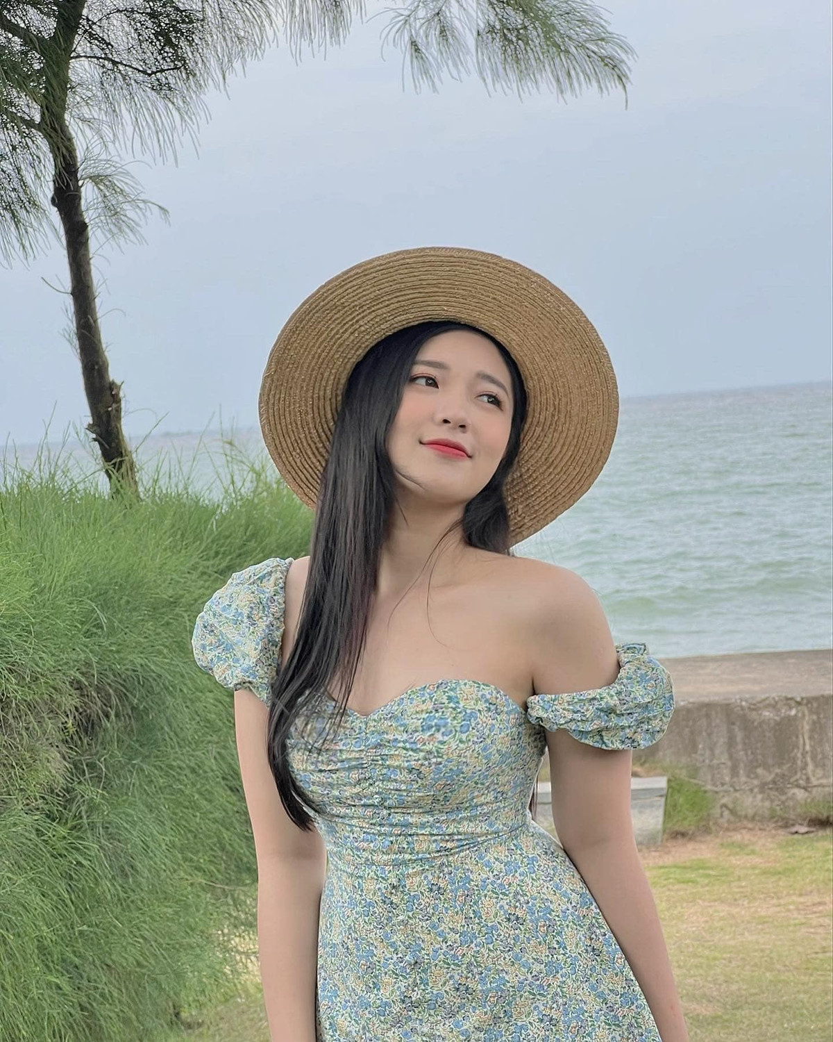 Không thể phủ nhận, vẻ ngoài khả ái cũng là một trong những yếu tố thu hút công chúng của nữ MC Phương Thảo.