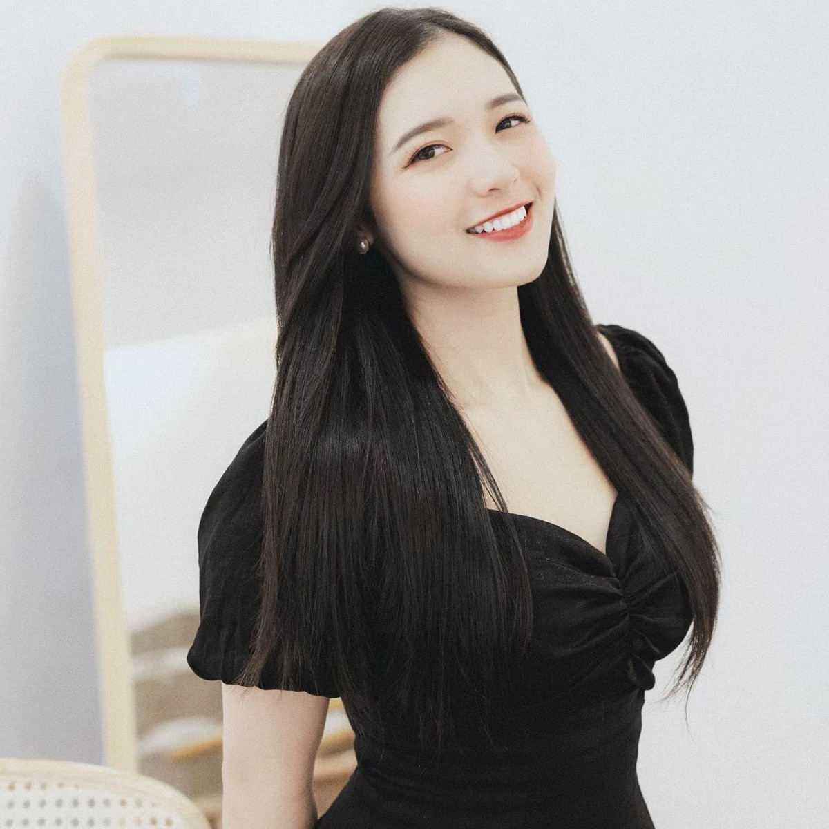 Vũ Phương Thảo hiện là một trong những MC được các game thủ Liên Quân Mobile yêu thích. Ảnh: FBNV