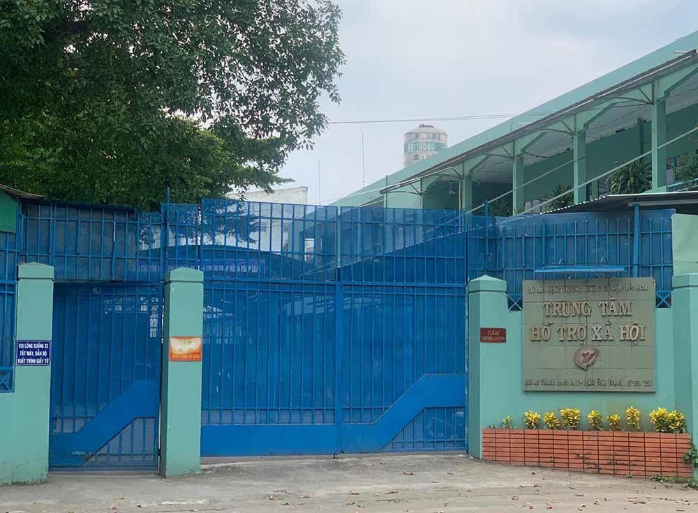 Dieu tra can bo Trung tam ho tro xa hoi TP.HCM dam o nhieu be gai