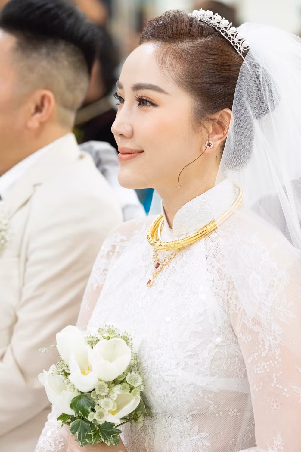 Sao Viet khong co gi ngoai dieu kien: lam dam cuoi o khach san 6 sao