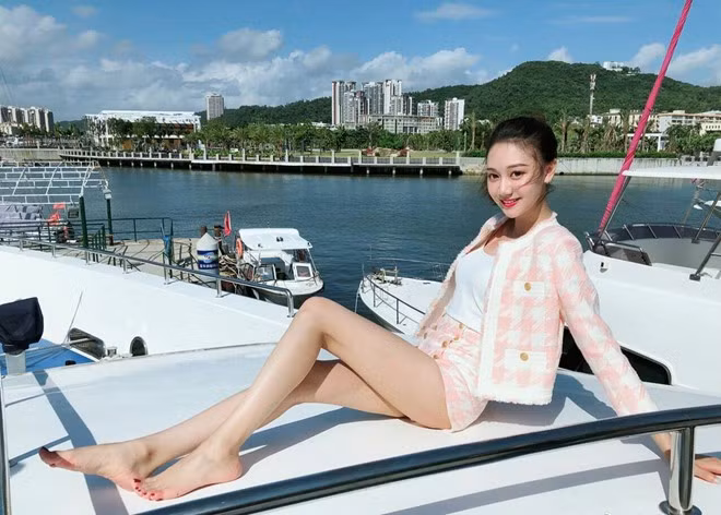 Tan Hoa hau Trung Quoc mo nhat sau dang quang-Hinh-6