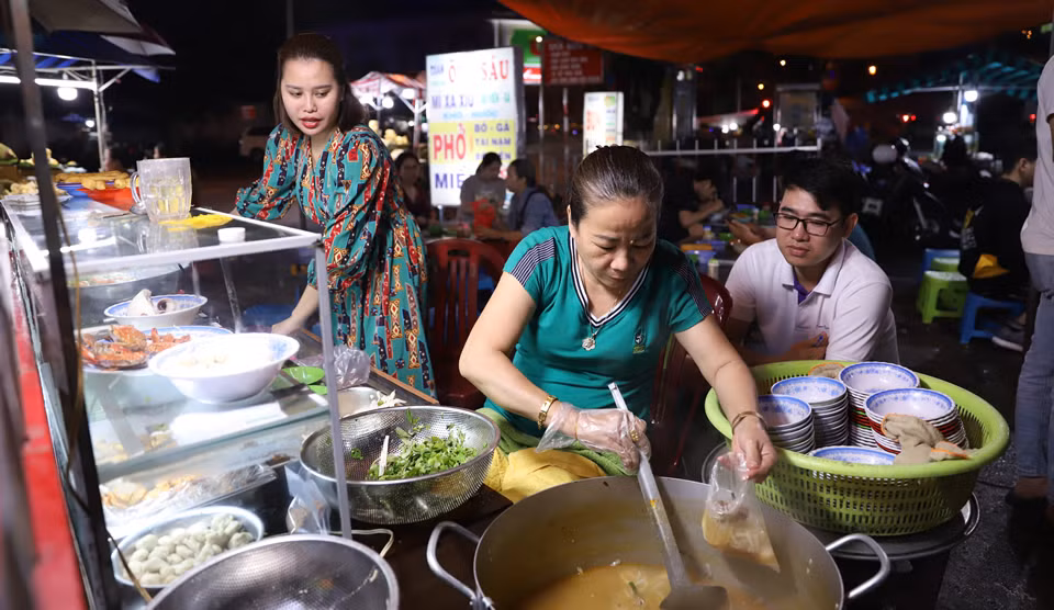 Nhieu y kien doi voi viec bo sung “ho kinh doanh” vao Luat Doanh nghiep sua doi