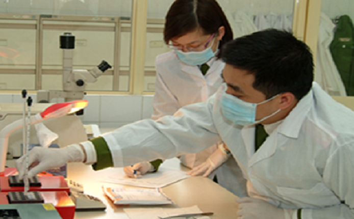 Sau khi áp dụng nhiều biện pháp nghiệp vụ, cơ quan Cảnh sát điều tra Công an tỉnh Nam Định xác định chính xác hung thủ giết cô gái là Vũ Đức Giang và thực hiện lệnh bắt khẩn cấp. Trên cơ sở lời khai của Giang kết hợp cùng tài liệu điều tra được và biện pháp khoa học giám định gene, danh tính nạn nhân được xác định chính xác là chị Nguyễn Thị H. (SN 1986), có hộ khẩu thường trú tại xã Hải Lý, huyện Hải Hậu, tỉnh Nam Định, nhưng hiện sống tự do tại Hà Nội.(Ảnh minh họa, nguồn internet)