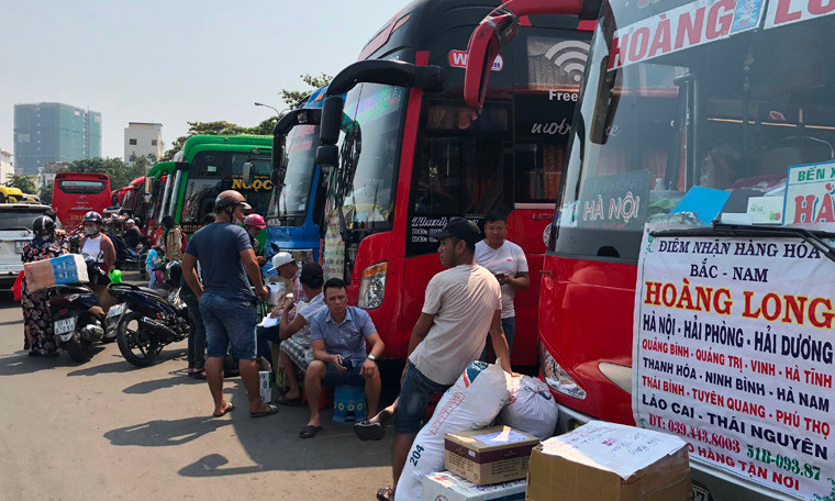 Những ngày Tết, bến xe Miền Đông phục vụ hàng triệu lượt khách, người dân lao động học tập, làm việc tại TP HCM và các tỉnh về nghỉ Tết.