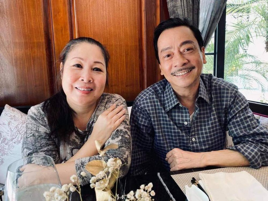 NSND Hoàng Dũng trút hơi thở cuối cùng vào chiều 14/2 tại Viện Huyết học - Truyền máu Trung ương, hưởng thọ 65 tuổi. Tang lễ của NSND Hoàng Dũng được tổ chức vào sáng 20/2 (tức mùng 9 Âm lịch) tại Nhà tang lễ Bộ Quốc phòng, số 5 Trần Thánh Tông, Hà Nội. NSND Trung Hiếu, Giám đốc Nhà hát Kịch Hà Nội, cùng tập thể nhà hát đứng ra chủ trì lễ tang. 