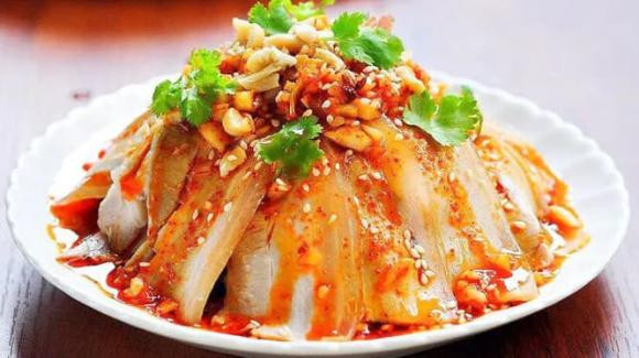 Đổi bữa tối giao thừa sang món mới, hóa ra món “thịt hấp trắng” ăn rất ngon - Hình 5 Doi bua toi giao thua sang mon moi, hoa ra mon “thit hap trang” an rat ngon-Hinh-5