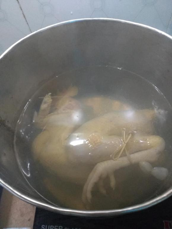 'Me dam' bat mi cach buoc va luoc ga cung Giao thua nhung van bi nhac nho-Hinh-16