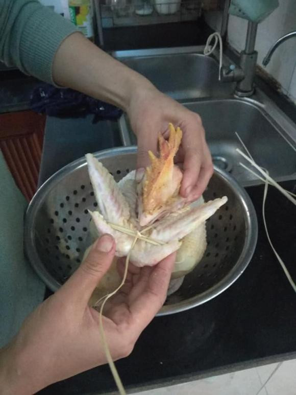 'Me dam' bat mi cach buoc va luoc ga cung Giao thua nhung van bi nhac nho-Hinh-7