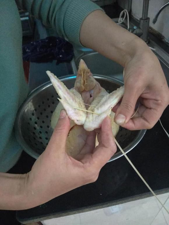 'Me dam' bat mi cach buoc va luoc ga cung Giao thua nhung van bi nhac nho-Hinh-4