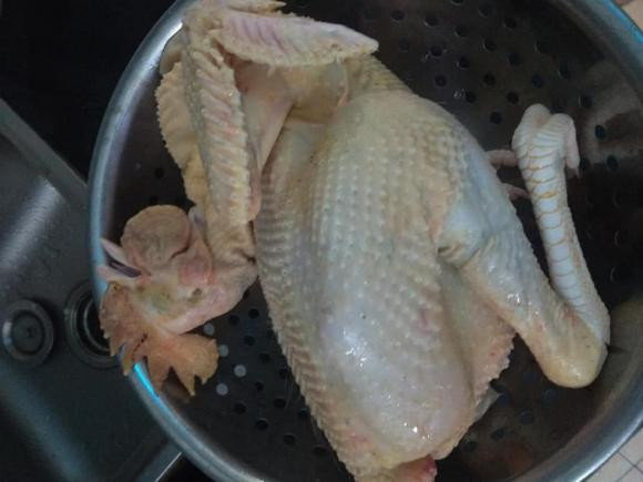 'Me dam' bat mi cach buoc va luoc ga cung Giao thua nhung van bi nhac nho