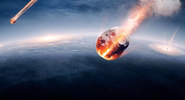 Thiên thạch trong tiếng anh là meteoroid, còn được gọi là "đá trời" tức đá từ trên trời rơi xuống, nó là một dạng vật chất ngoài trái đất. Khi ở trong vũ trụ còn được gọi là "vẫn thạch", sau khi di chuyển trong không gian va phải bầu khí quyển và rơi xuống trái đất thì được gọi là thiên thạch.