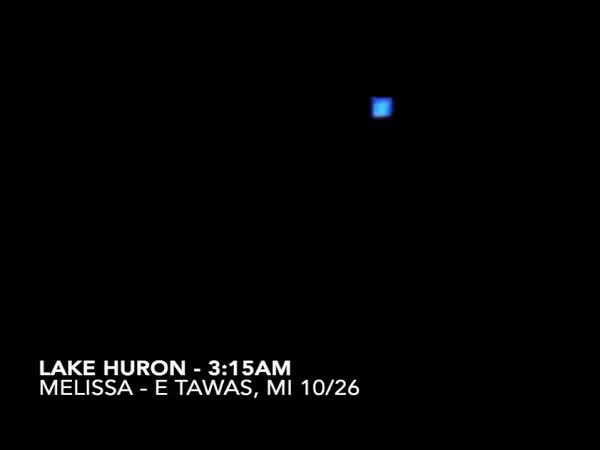 Tuy nhiên, những người theo thuyết âm mưu lại cho rằng đây có thể là bằng chứng cho thấy sự tồn tại của các vật thể bay không xác định, hay còn gọi là UFO.