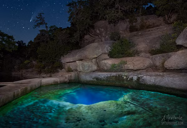 Có rất nhiều lời đồn xung quanh những cái chết đáng tiếc này nhưng đa số đều cho rằng, các thợ lặn đã quá tò mò khi thám hiểm những khu vực bí ẩn nhất của hang động bên dưới.