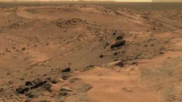 Kể từ đó, Curiosity đã giúp các nhà khoa học hiểu rõ hơn về khả năng tồn tại sự sống trên sao Hỏa cổ đại và cách hành tinh này đã thay đổi theo thời gian.