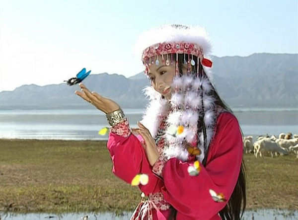 Dung phi (1734-1788), vợ vua Càn Long thời Thanh (1644-1912), được xác nhận là nguyên mẫu nhân vật Hàm Hương nổi tiếng trong phim "Hoàn Châu cách cách".