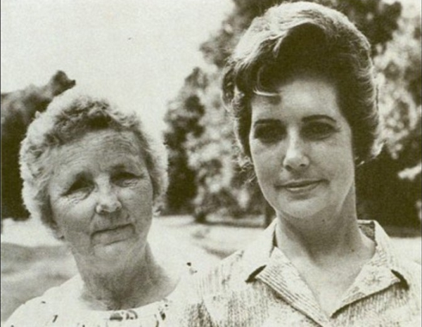 Cuối cùng, bà liên hệ với NASA (cơ quan nghiên cứu không gian Mỹ), hy vọng tìm được câu trả lời. NASA cắt cử chuyên gia UFO - John Schuessler điều tra chuyên sâu “sự cố UFO ở Cash-Landrum”. Qua gặp gỡ Betty, Vickie và Colby, Schuessler tin những gì họ kể là sự thật.