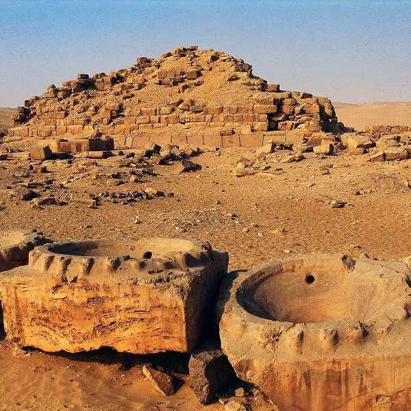 Sau khi thu thập xong các chứng cứ và hoàn tất các mảnh ghép hình, nhóm của ông xác định công trình cổ hơn cũng là một đền Mặt Trời. Đây là ngôi đền thứ ba tìm được và là đền Mặt Trời đầu tiên được phát hiện sau nửa thế kỷ.