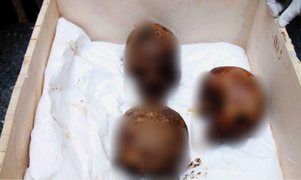 Vào thời Ai Cập cổ đại, việc tái sử dụng quan tài không hiếm gặp, tức hài cốt của người trước được rời đi để đặt thi thể người khác. Tuy nhiên, 3 thi thể trong cùng một quan tài thì quả thực hiếm thấy.