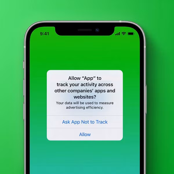Cùng chung số phận, Snapchat cũng thiệt hại không kém vì nền tảng chỉ dành cho smartphone, không có phiên bản máy tính. Vì thế, việc khai thác quảng cáo trên ứng dụng bị hạn chế đáng kể.