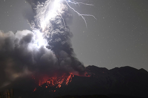Theo nhà địa vật lý Giovanni Leone từ Đại học Atacama ở Chile, phương pháp này giống như "chụp X-quang" cho núi lửa.