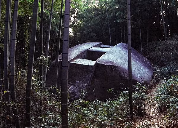 Dù đã tồn tại từ thời xa xưa nhưng không ai biết chính xác "tàu đá của Masuda" được xây dựng nhằm mục đích gì? Ai đã tạo ra nó và tạo ra nó khi nào?