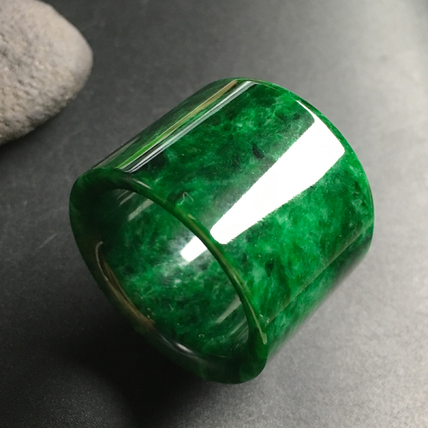 Điều này đã làm ảnh hưởng nghiêm trọng đến tình hình trật tự an ninh của địa phương. Vì vậy chính quyền Myanmar đã cắt cử quân đội bảo vệ sông Ô Vưu 24/7.