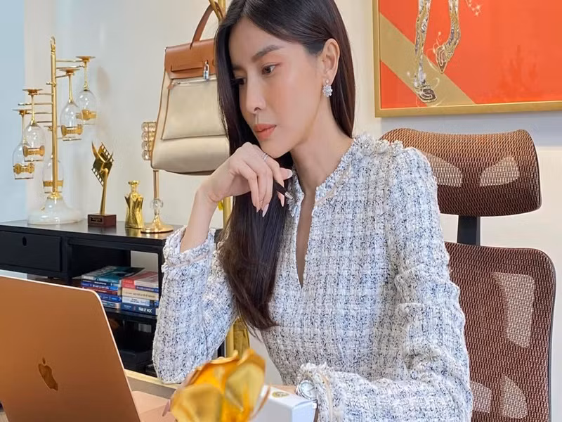 Nữ diễn viên còn thành lập công ty giải trí hoạt động trong lĩnh vực đầu tư và sản xuất phim. Ảnh: FBNV