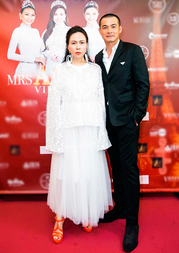 6 năm bên nhau, tối 10/4/2021, Phượng Chanel xác nhận chia tay Quách Ngọc Ngoan.