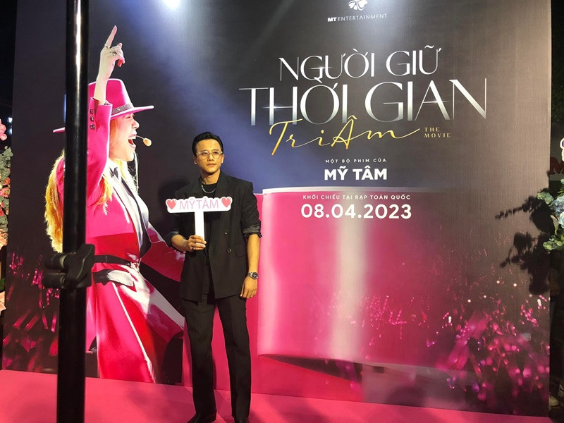 Buổi ra mắt phim của Mỹ Tâm có sự góp mặt của Mai Tài Phến. Vài năm trở lại đây, anh bị gắn mác là người yêu tin đồn của Mỹ Tâm. Ảnh: Arttimes