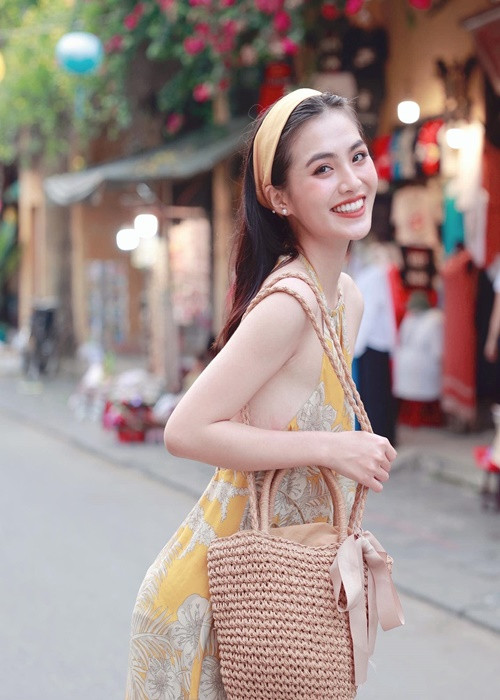 Bạn diễn của Hồ Quang Hiếu từng đoạt giải ba cuộc thi Duyên dáng Áo dài năm 2020. Ảnh: FBNV