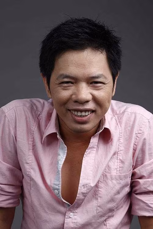 Cát-sê của Thái Hòa thời kỳ hoàng kim lên đến hàng tỷ đồng. Năm 2015, anh tiết lộ, bản thân từng từ chối cát-sê 2,5 tỷ chỉ quay trong vòng 16 ngày để tham gia phim "Lấy chồng người ta" của đạo diễn Lưu Huỳnh với cát-sê 100 triệu. Ảnh: VTC