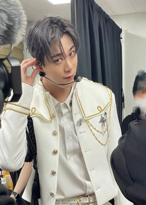 Hinh anh truoc khi qua doi cua ca si Moonbin