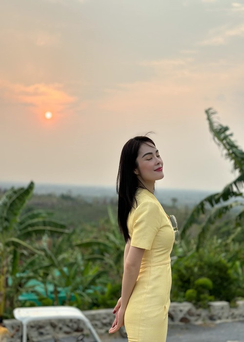 Bà mẹ hai con hiện tại kín tiếng về chuyện tình cảm. Ảnh: FBNV