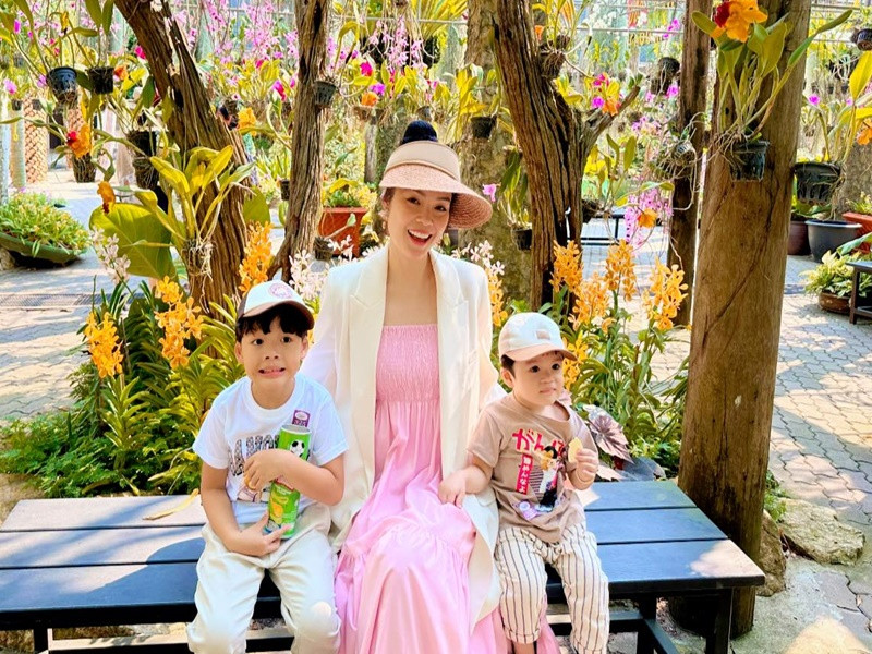 Cuộc sống của Dương Cẩm Lynh đang dần bình yên trở lại. Ảnh: FBNV