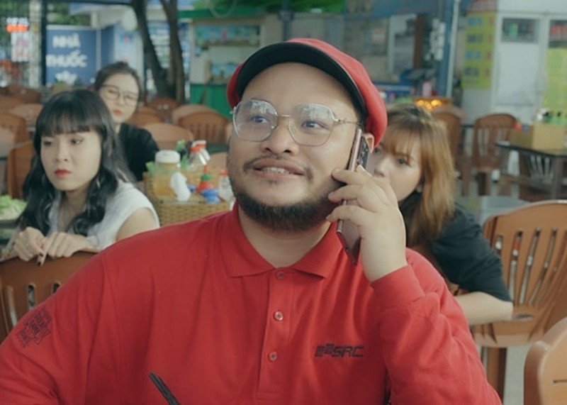 Sau khi hôn nhân tan vỡ, Vinh Râu vẫn miệt mài tham gia các sự kiện, gameshow, diễn hài, đóng phim. Ảnh: FBNV