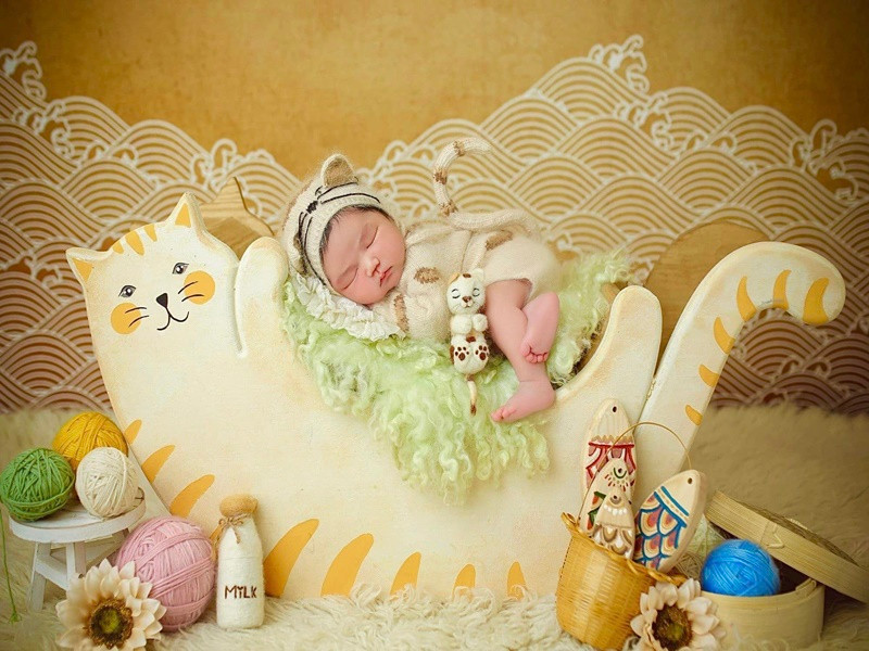 Quá trình nam ca sĩ xăm mất 10 tiếng và đây là món quà Khánh Đơn dành cho con.