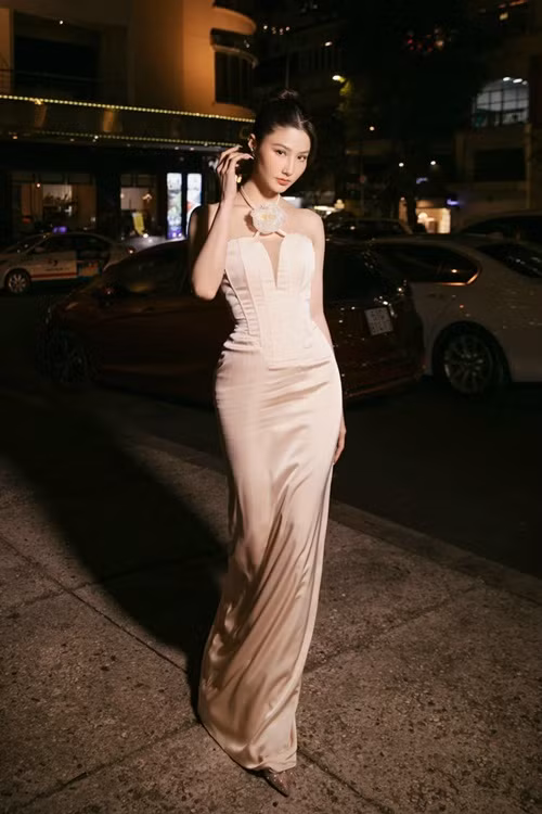 Nhan sắc của nữ diễn viên ngày càng thăng hạng.