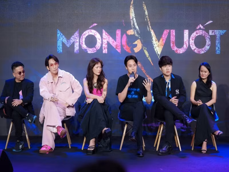 Tháng 6/2022, Rocker Nguyễn có tên trong danh sách dàn diễn viên phim “Móng vuốt”. “Kịch bản của phim hấp dẫn đến mức tôi nhận lời không suy nghĩ và chỉ mong đến ngày bấm máy thật nhanh”, anh chia sẻ. Phim “Móng vuốt” hiện tại chưa ra rạp. Ảnh: Zing