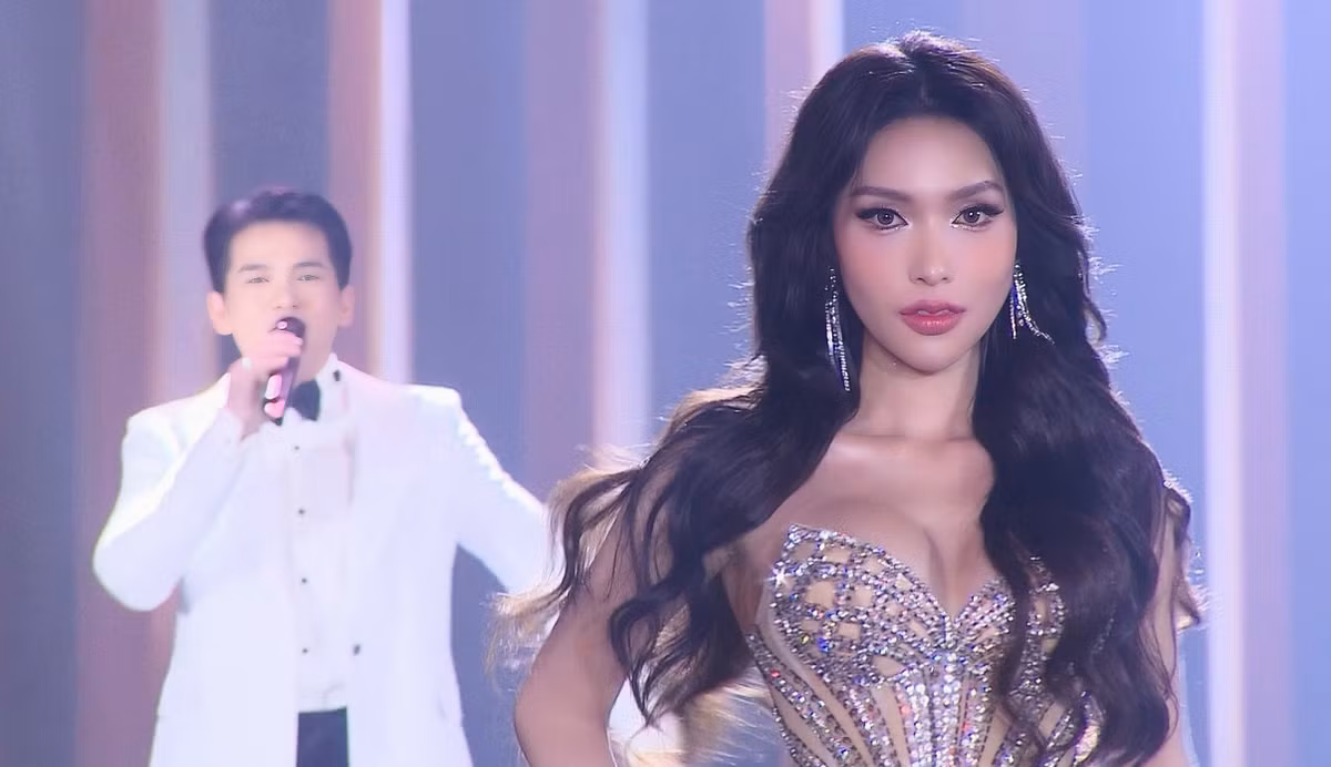 Co gai tung nang 115kg gay xuc dong o Hoa hau Chuyen gioi VN-Hinh-2