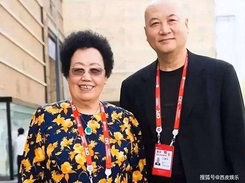 Trì Trọng Thụy cũng lấy vợ đại gia. Vợ của nam diễn viên đóng Đường Tăng trong phim "Tây Du Ký" phiên bản 1986 là tỷ phú Trần Lệ Hoa. Ảnh: Vietnamnet