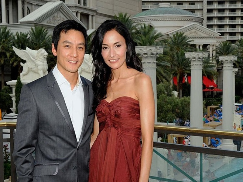 Lisa Selesner có cha là ông Gary Selesner, người Pháp lai Trung Quốc, sở hữu khu casino Caesars Palace ở Las Vegas (Mỹ). Người đẹp kết hôn với Ngô Ngạn Tổ. Ảnh: Zing