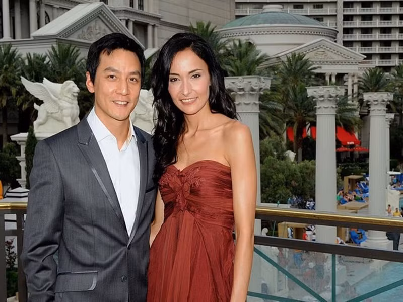 Lisa Selesner có cha là ông Gary Selesner, người Pháp lai Trung Quốc, sở hữu khu casino Caesars Palace ở Las Vegas (Mỹ). Người đẹp kết hôn với Ngô Ngạn Tổ. Ảnh: Zing