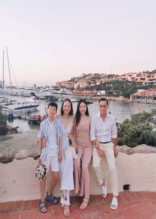 Vợ chồng Chân Tử Đan có cuộc sống giàu sang bậc nhất làng giải trí Hoa ngữ. Ảnh: Dân Trí