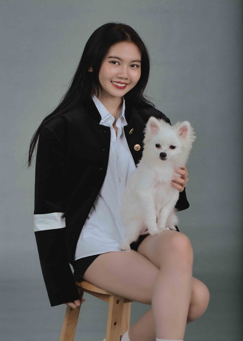 Giọng ca sinh năm 2006 đang được nhạc sĩ Đức Trí đào tạo cả thanh nhạc và sáng tác. Ảnh: Người lao động