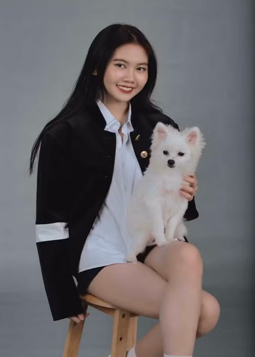 Giọng ca sinh năm 2006 đang được nhạc sĩ Đức Trí đào tạo cả thanh nhạc và sáng tác. Ảnh: Người lao động