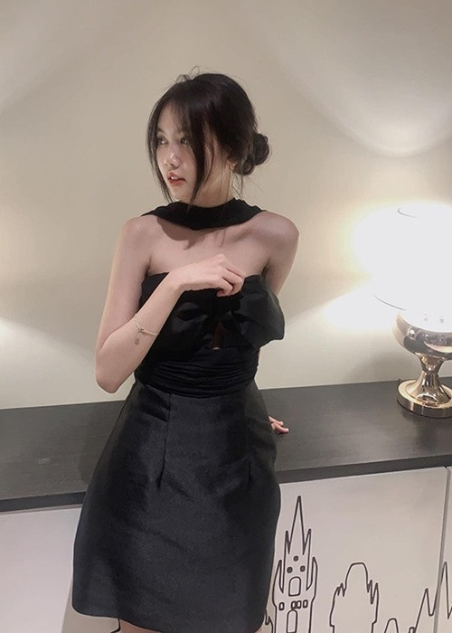 Bảo An chia sẻ trên Vietnamnet, nếu không làm ca sĩ, em muốn mở nhà hàng, tiệm bánh hoặc bán mỹ phẩm. Ảnh: Người đưa tin