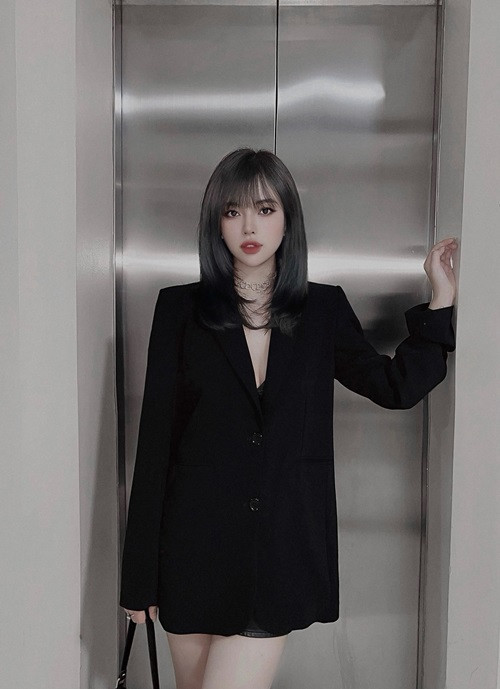 Theo Anh Tuấn, sau khi lập gia đình, anh không đi đóng phim vì muốn chăm vợ con. Vì vậy, kinh tế của anh đi xuống. May mắn, Lâm Diễm Quỳnh lại đắt show quảng cáo, trở thành trụ cột kinh tế.