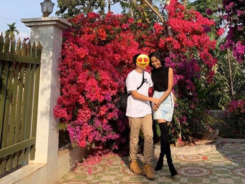 Theo H’hen Niê, người yêu làm trong lĩnh vực truyền thông, hơn cô 3 tuổi. Trong mắt H’hen Niê, anh rất ga lăng, dễ thương, là người tử tế, giỏi giang, yêu thiên nhiên, môi trường, tôn trọng gia đình cô. Ảnh: FBNV