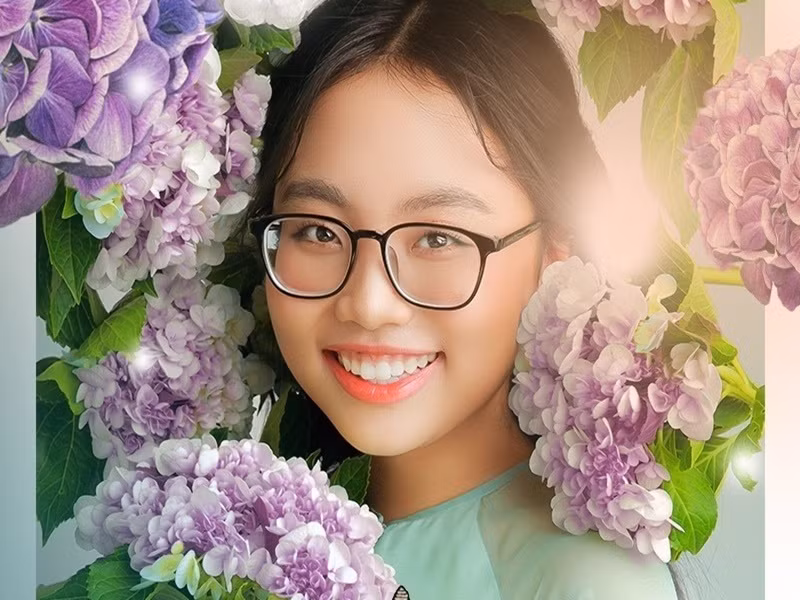 Phương Mỹ Chi từng tự tham gia sản xuất từ âm nhạc tới hình ảnh cho MV "16 xuân trăng". Quang Lê lúc đó không hỗ trợ vì công việc riêng bận rộn. Bản thân Phương Mỹ Chi nghĩ rằng sức mình có thể làm được thì bản thân cố gắng tự làm, không nên ỷ lại hay ngồi đấy chờ đợi. Ảnh: FBNV