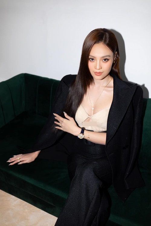 Lan Ngọc hiện tại là một trong những mỹ nhân độc thân đắt giá nhất showbiz Việt. Ảnh: FBNV